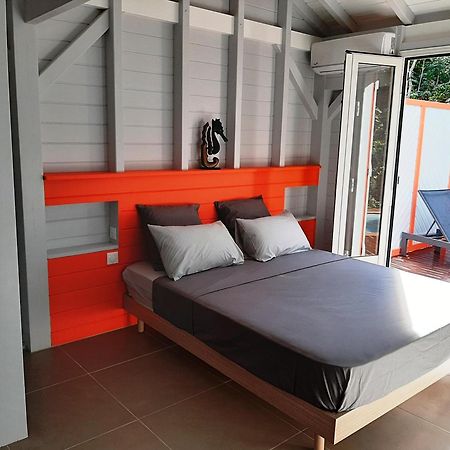 Caraibes Cottages Corail Piscine Privee A 900M De La Plage De Grande Anse Deshaies Bagian luar foto